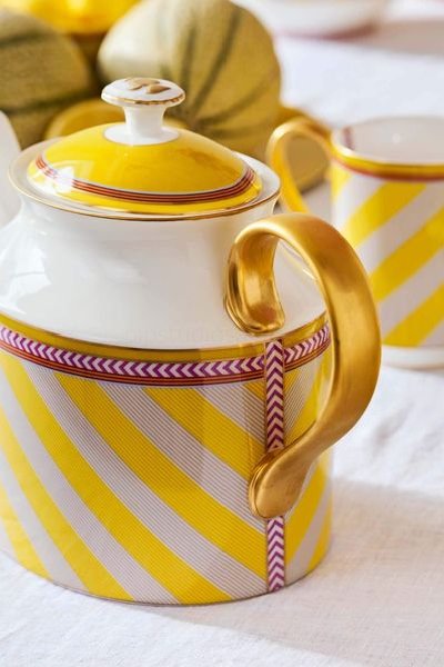 (image for) Pip Chique Pip Chique Stripes Teekanne Gross Gelb | Pip Studio Sale-2355