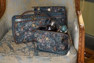 (image for) Pip Studio Kosmetiktasche Medium Tutti I Fiori Blau | Pip Studio Sale-3130